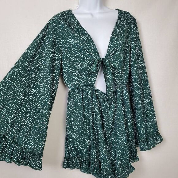 SHEIN Green Polka Dot Tie Front Ruffle Romper Size L - Picture 5 of 8